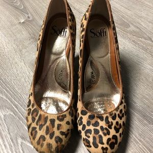 Sofft Leopard pumps